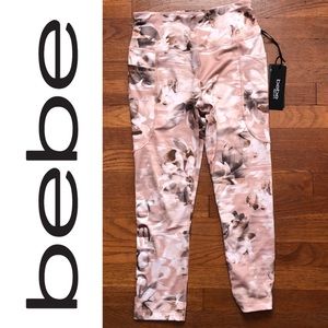 BEBE floral Capri leggings with pockets! NWT